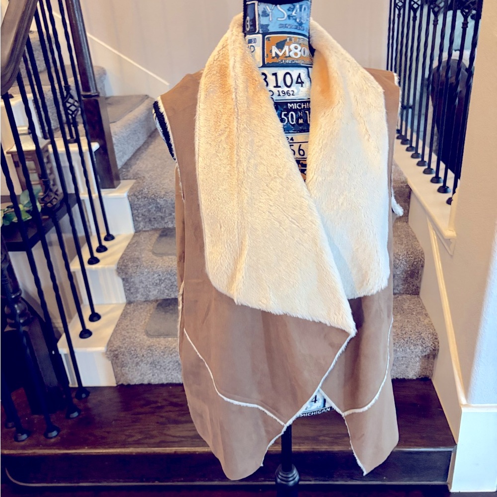 Women’s Faux Fur and Shearling Vest Large